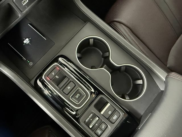 Used 2025 Honda Pilot Black Edition image 26