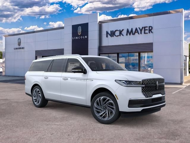 New 2026 Lincoln Navigator L Reserve AWD/4WD image 8