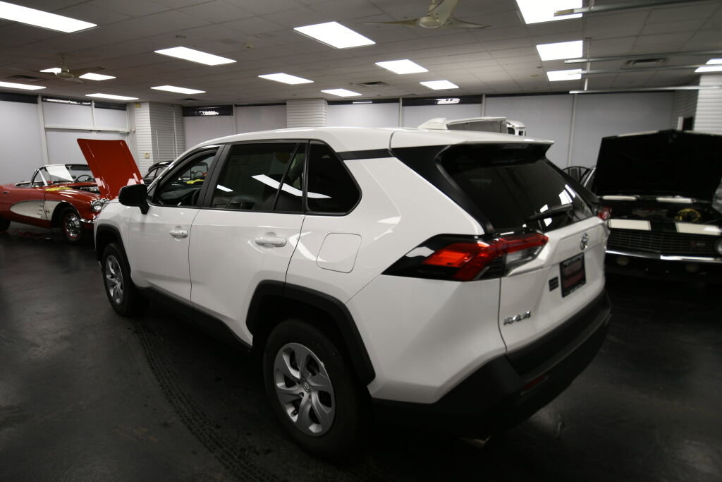 Certified 2024 Toyota RAV4 LE image 5
