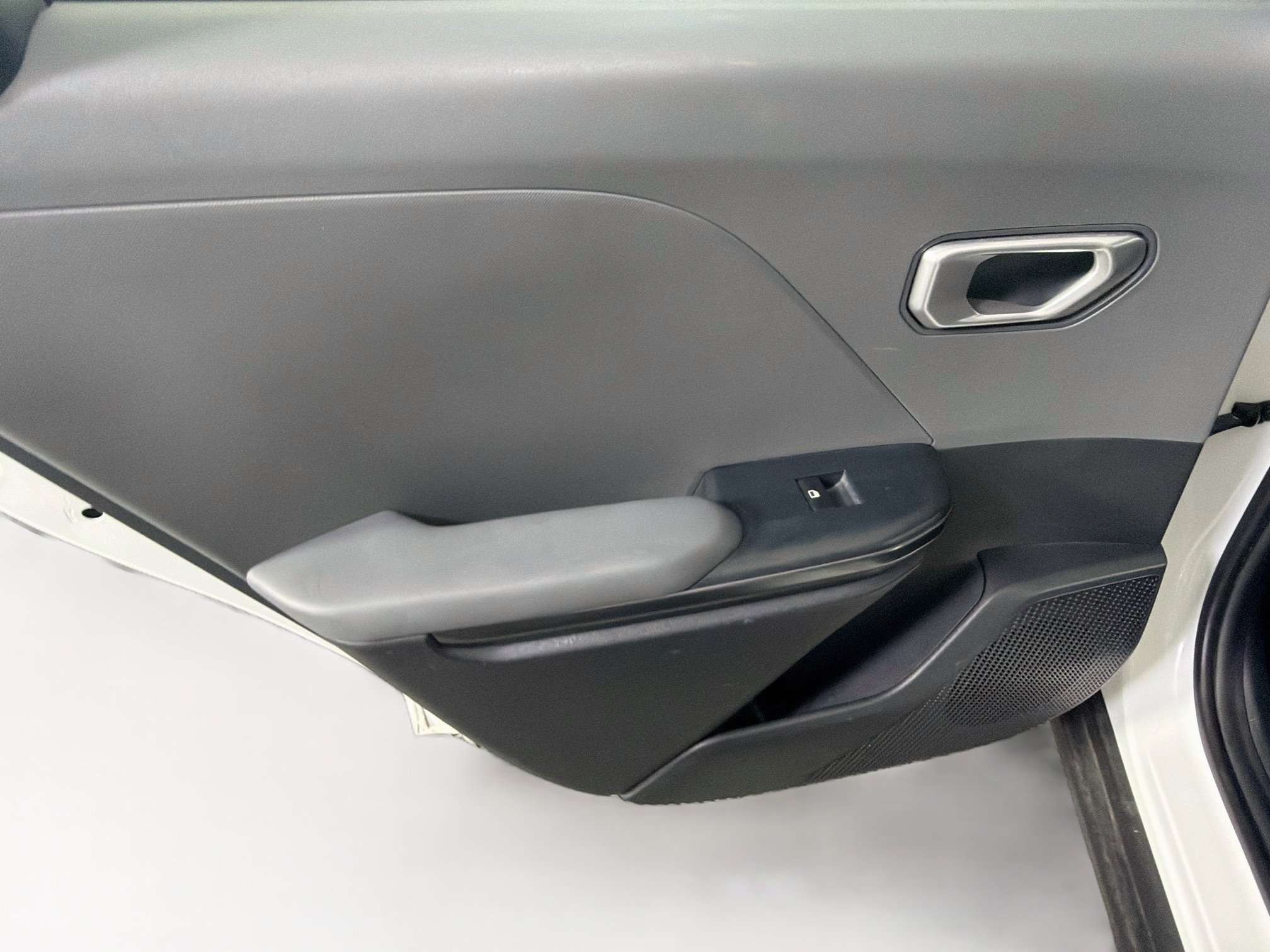 Used 2025 Kia K4 FWD image 24