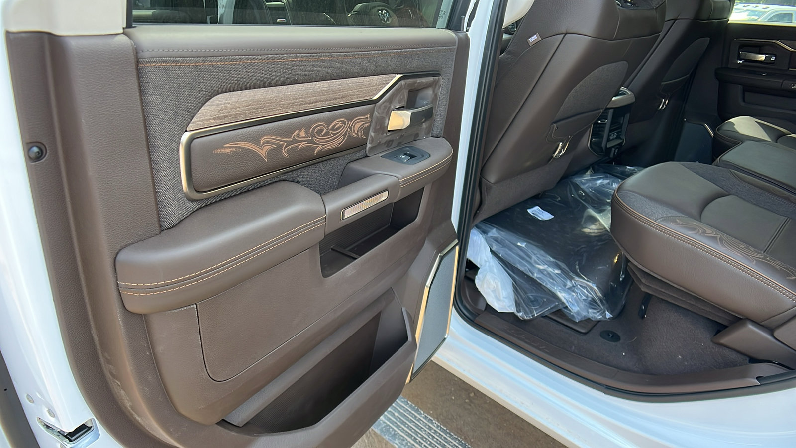 New 2026 RAM 2500 Limited image 21