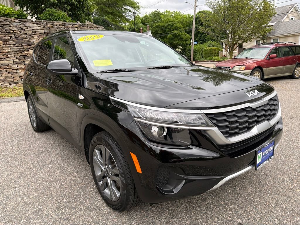 Certified 2023 Kia Seltos LX AWD/4WD image 8