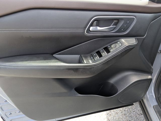 Certified 2023 Nissan Rogue Platinum w/ Platinum Premium Package image 18