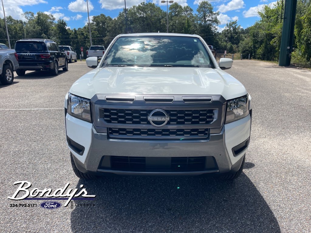 Used 2025 Nissan Frontier SV RWD image 2