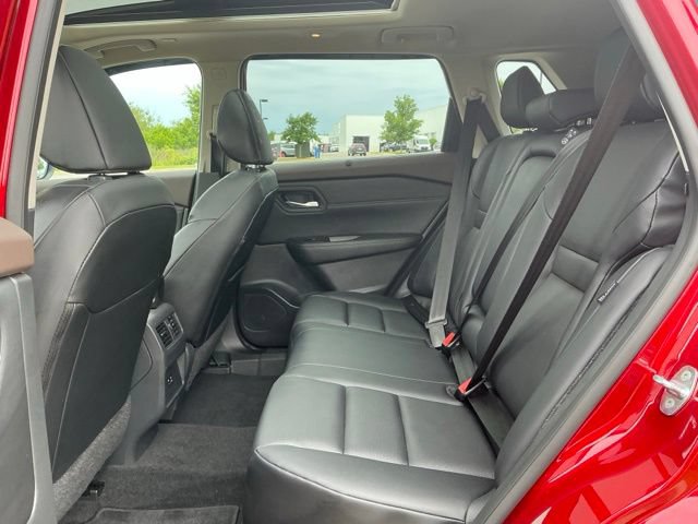 Used 2023 Nissan Rogue SV w/ SV Premium B Package AWD/4WD image 32