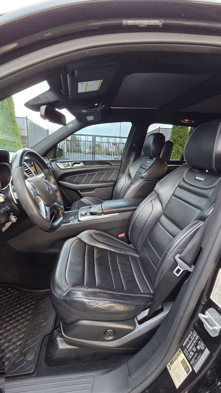 Used 2012 Mercedes-Benz ML 63 AMG 4MATIC image 9