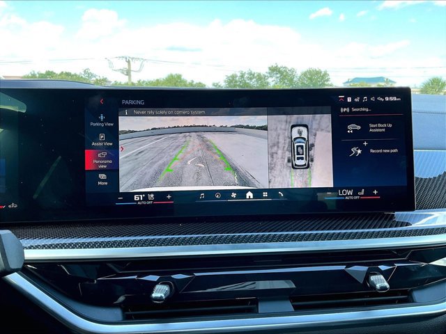 Used 2025 BMW X7 M60i w/ Executive Package image 23