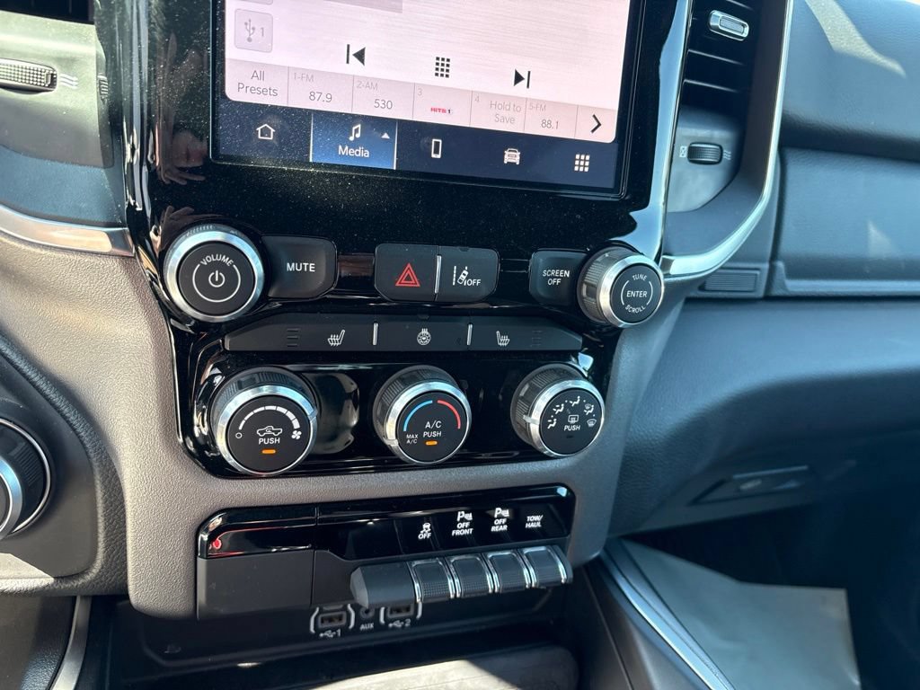 Used 2025 RAM 1500 Big Horn AWD/4WD image 16