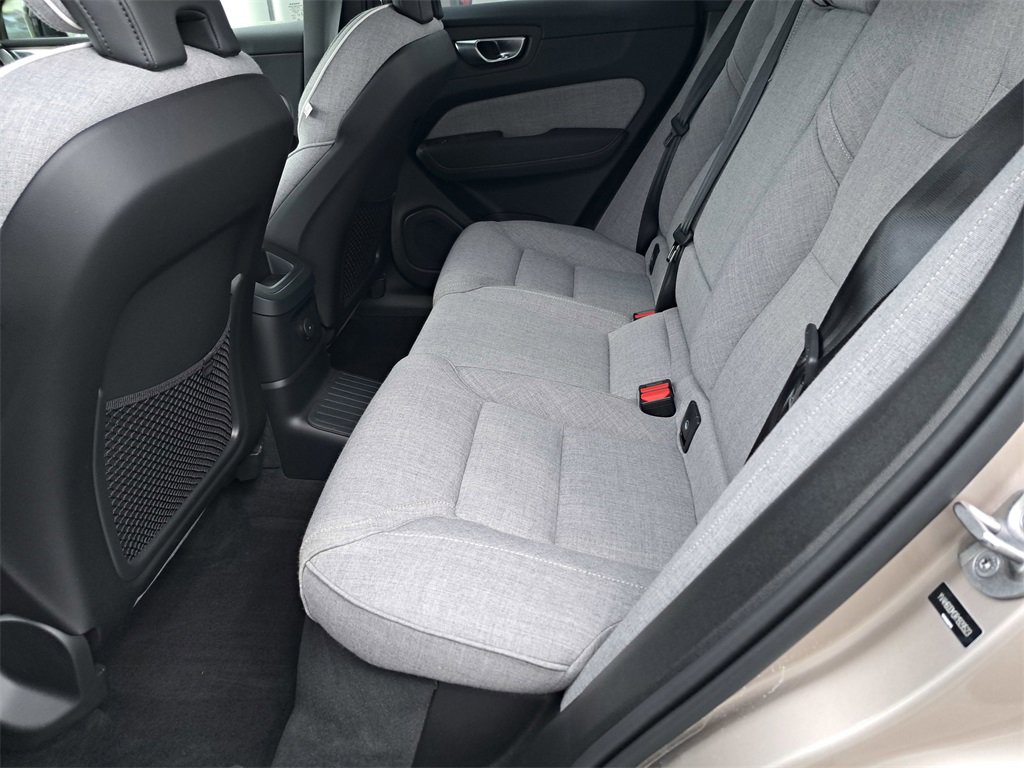 Used 2024 Volvo XC60 T8 Ultimate image 23