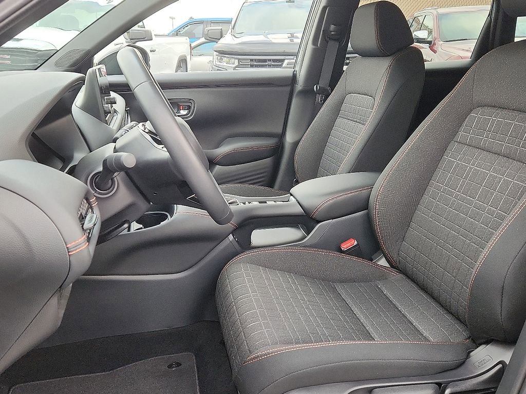 New 2025 Honda HR-V Sport image 7