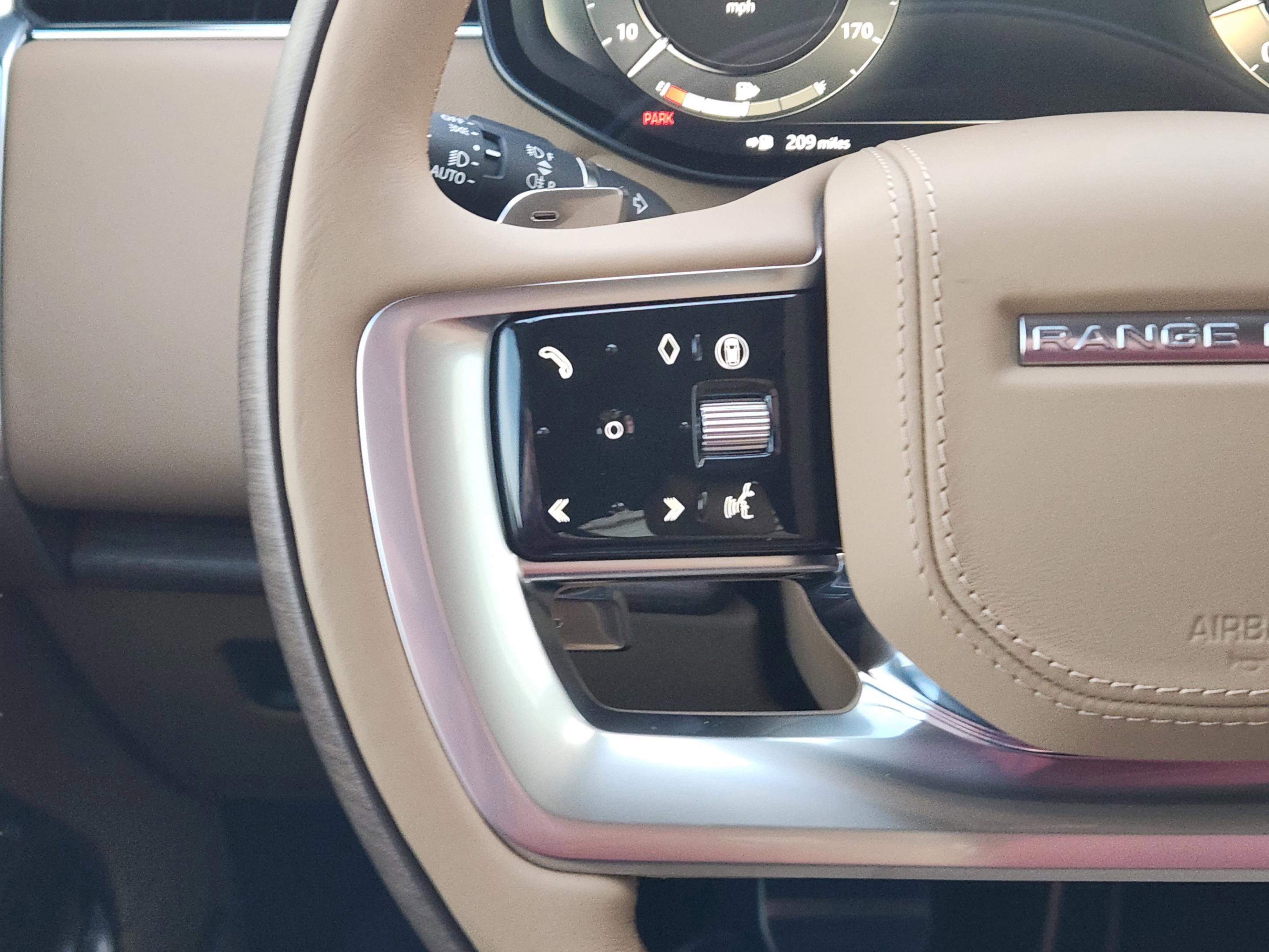 New 2026 Land Rover Range Rover Long Wheelbase Autobiography image 22