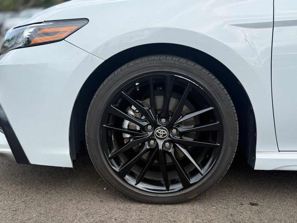 Used 2024 Toyota Camry XSE w/ Navigation Package image 9