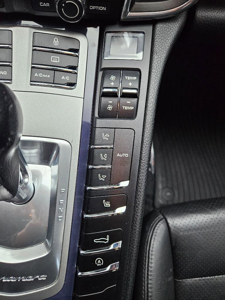 Used 2012 Porsche Panamera 4 image 46