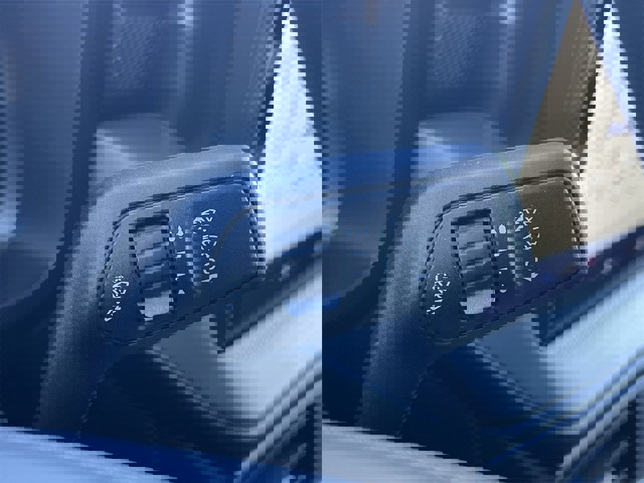 New 2025 Ford Maverick XL w/ 4K Tow Package image 11