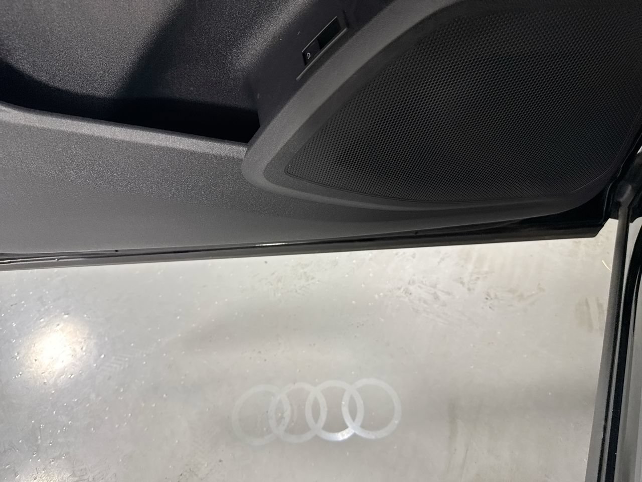 Used 2025 Audi Q5 Premium Plus w/ Premium Plus AWD/4WD image 18
