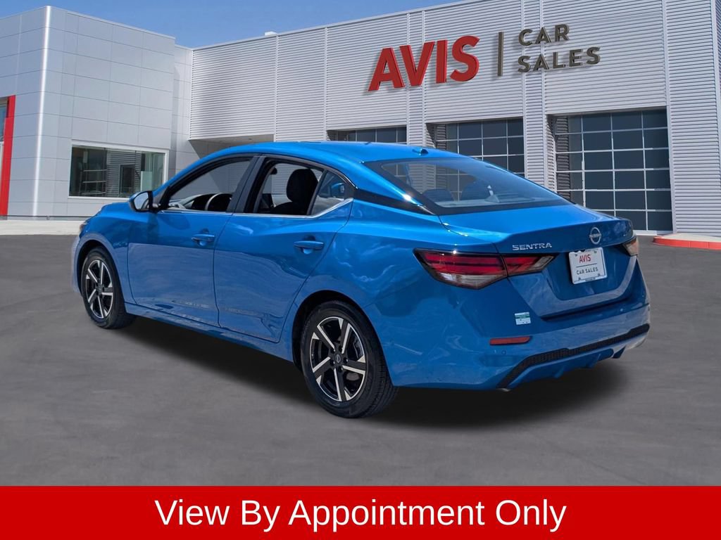 Used 2025 Nissan Sentra SV FWD image 9
