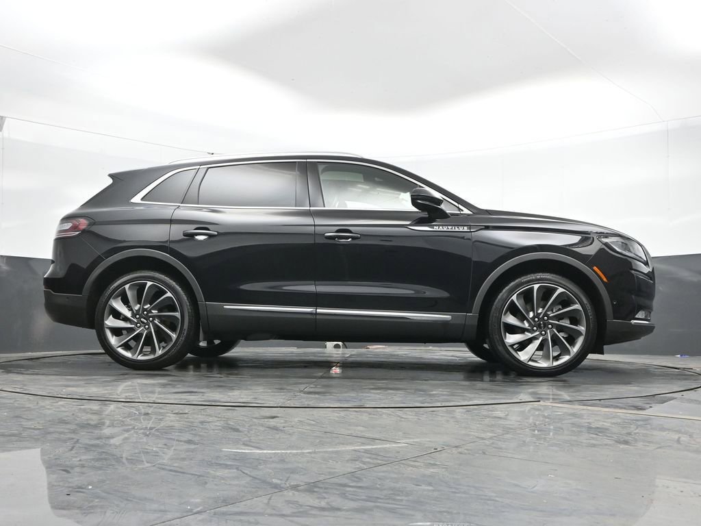 Used 2022 Lincoln Nautilus Reserve w/ Equipment Group 202A image 49