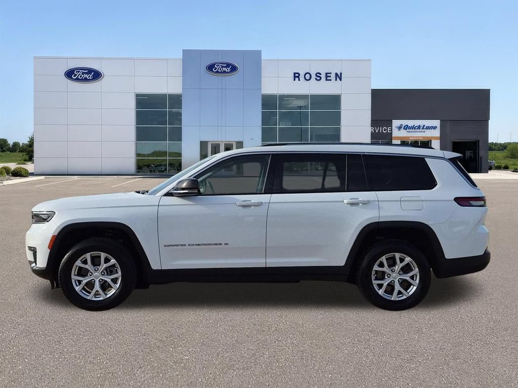 Used 2023 Jeep Grand Cherokee L Limited AWD/4WD image 6
