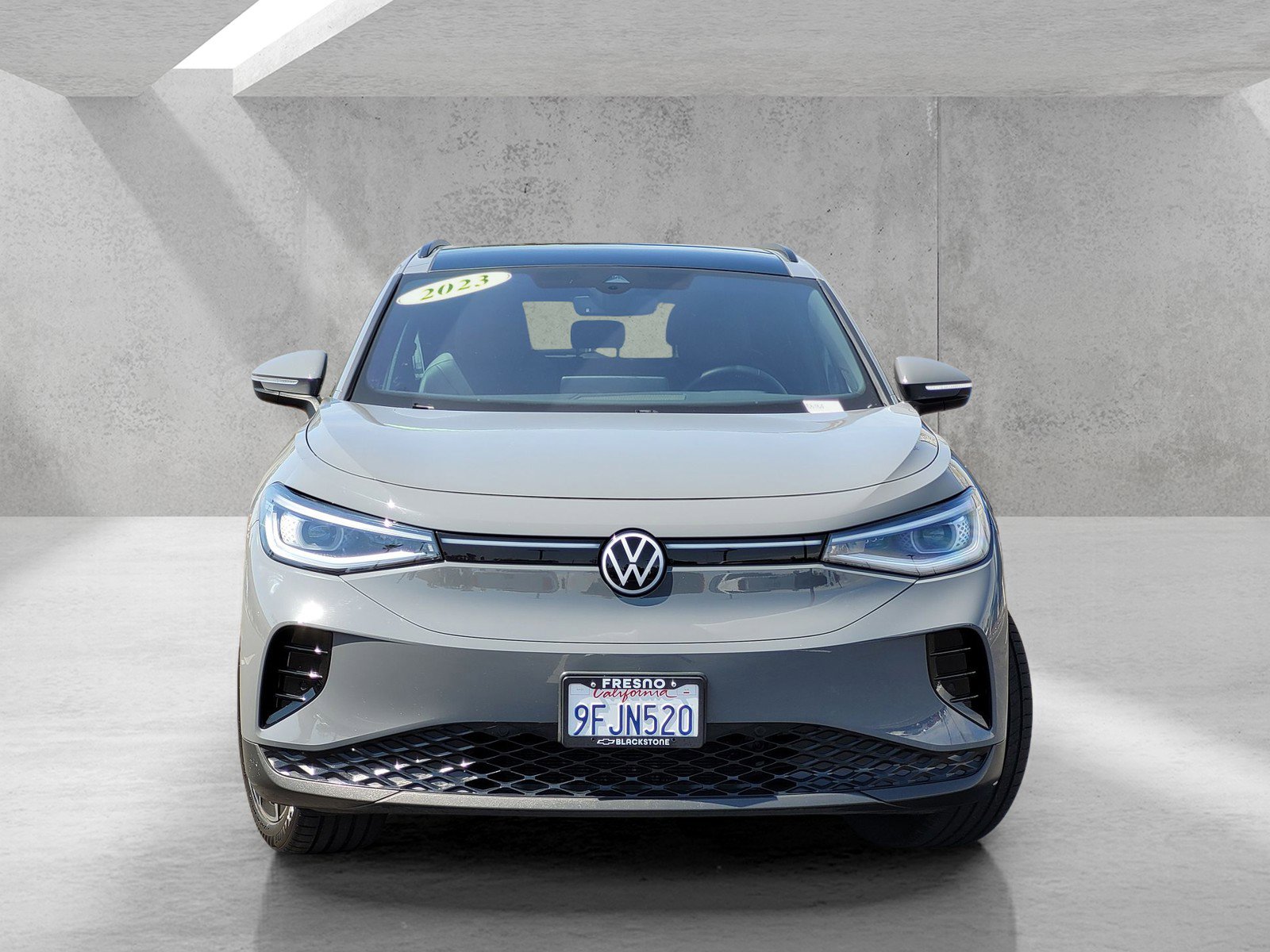 Used 2023 Volkswagen ID.4 Pro S image 2