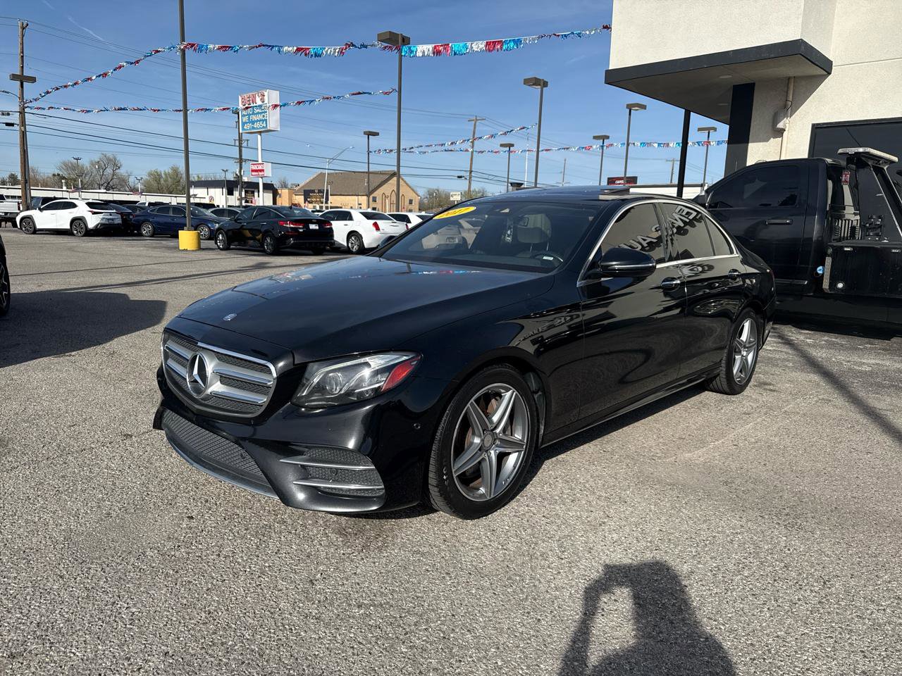 Used 2017 Mercedes-Benz E 300 image 2