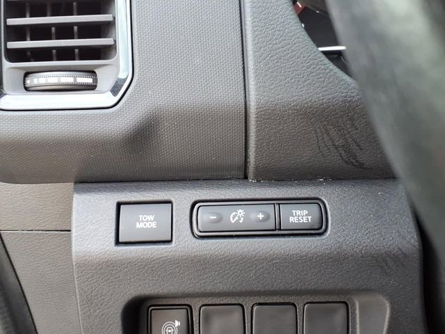 Used 2023 Nissan Frontier PRO-4X w/ Technology Package image 22