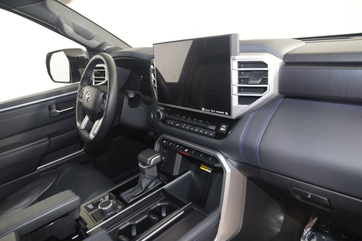 Used 2023 Toyota Tundra Platinum AWD/4WD image 42