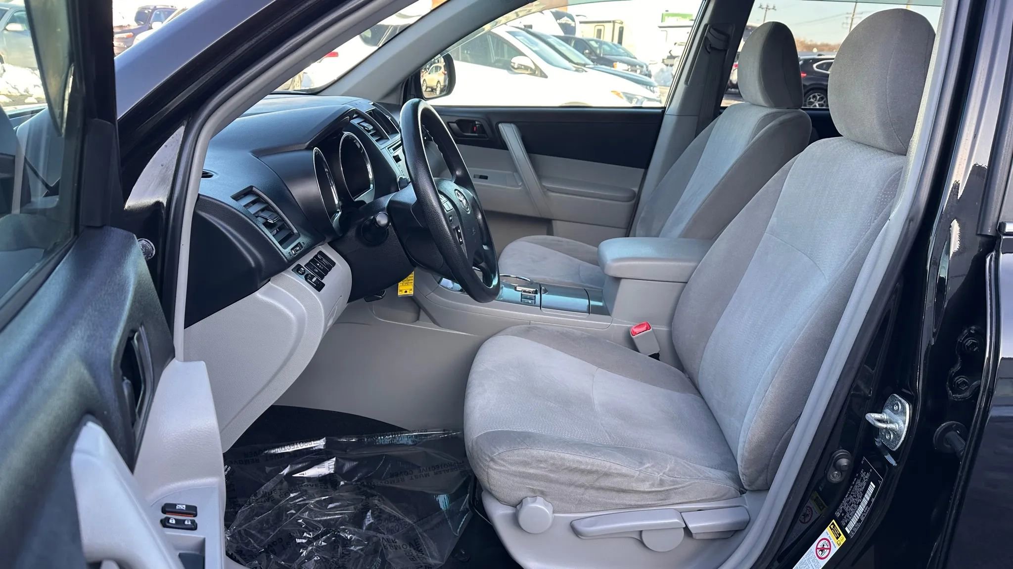 Used 2013 Toyota Highlander Limited image 8