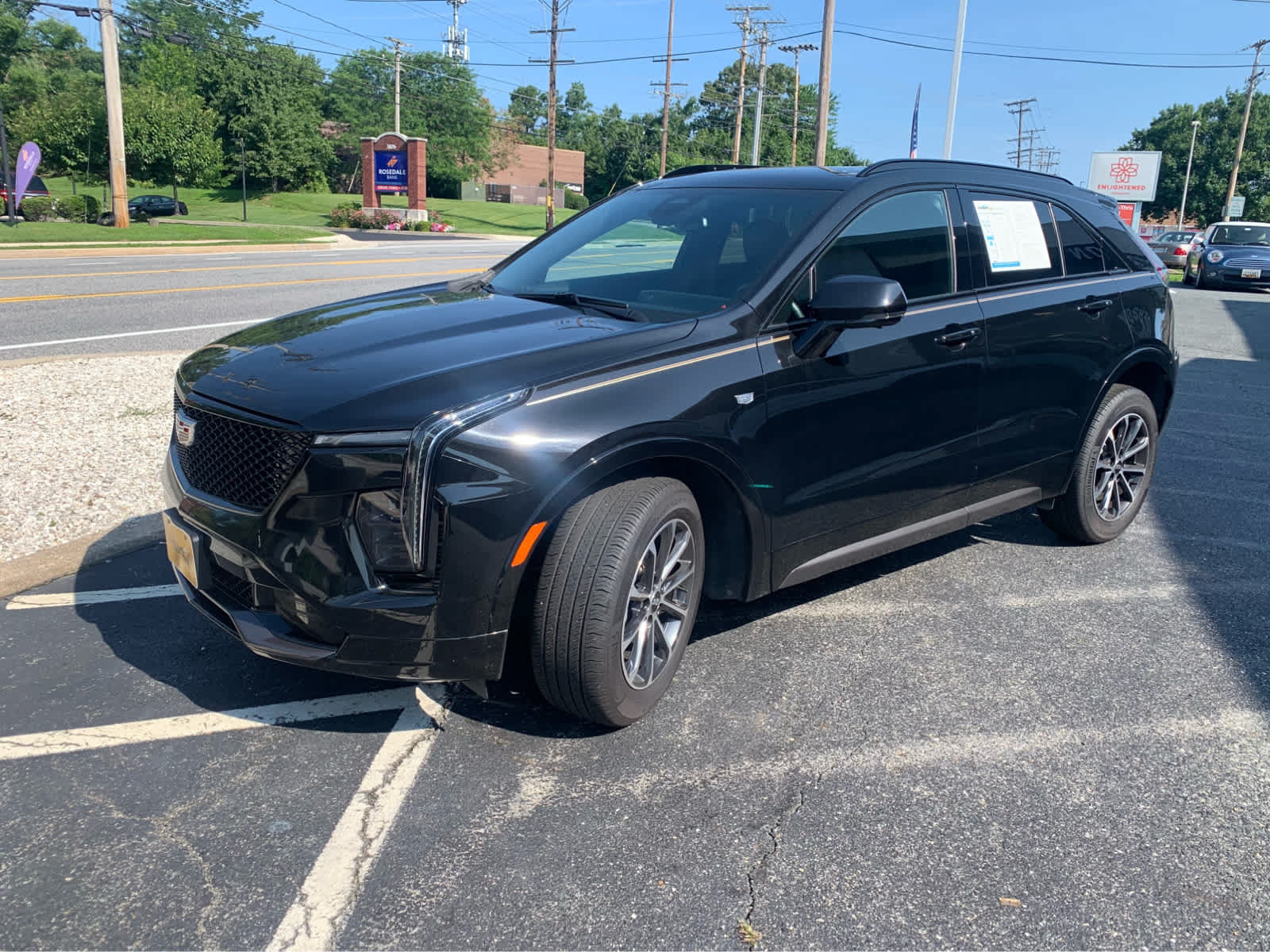 Used 2024 Cadillac XT4 Sport w/ Active Safety Package AWD/4WD image 3