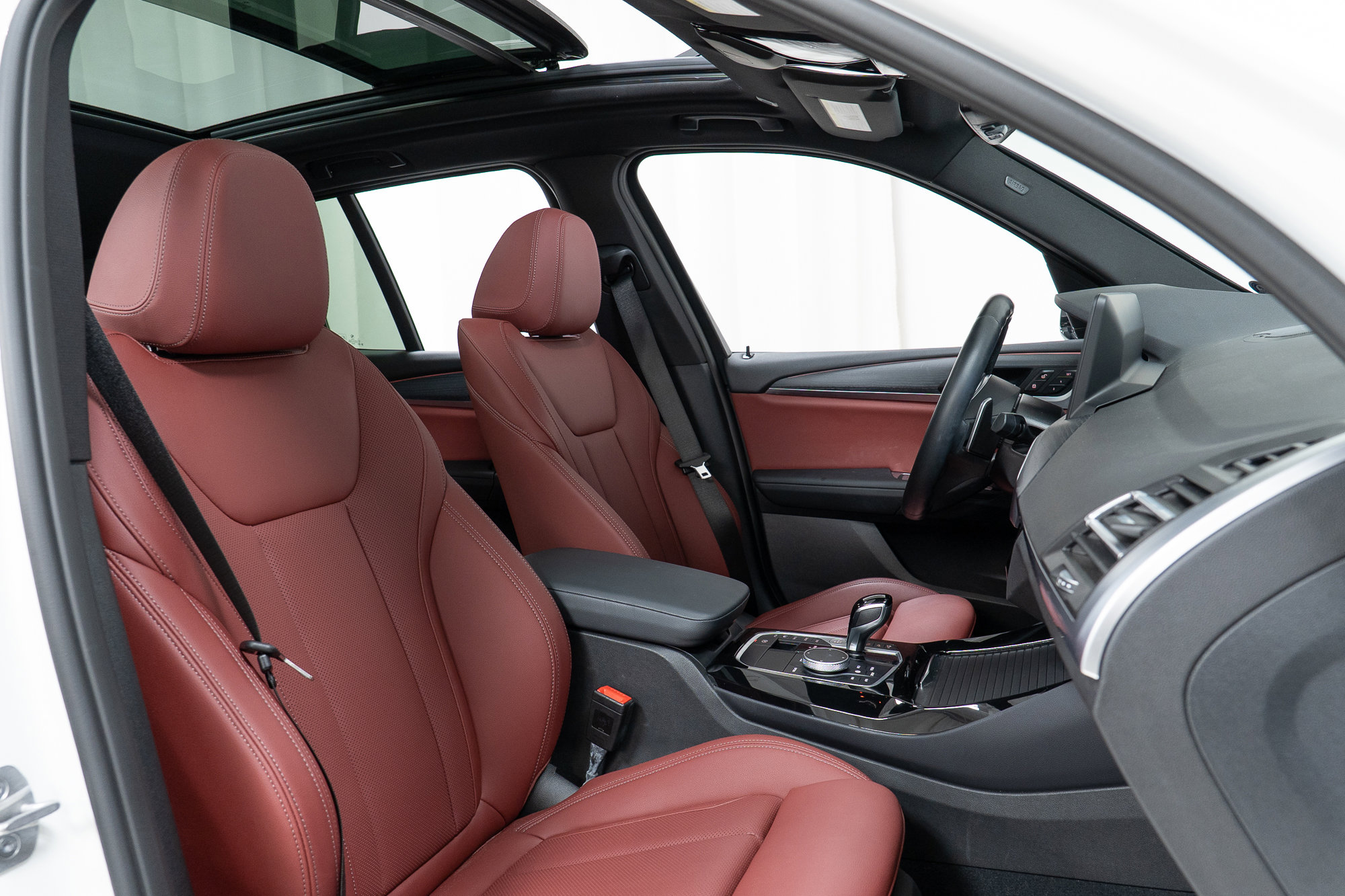 Certified 2024 BMW X3 xDrive30i w/ Premium Package image 21