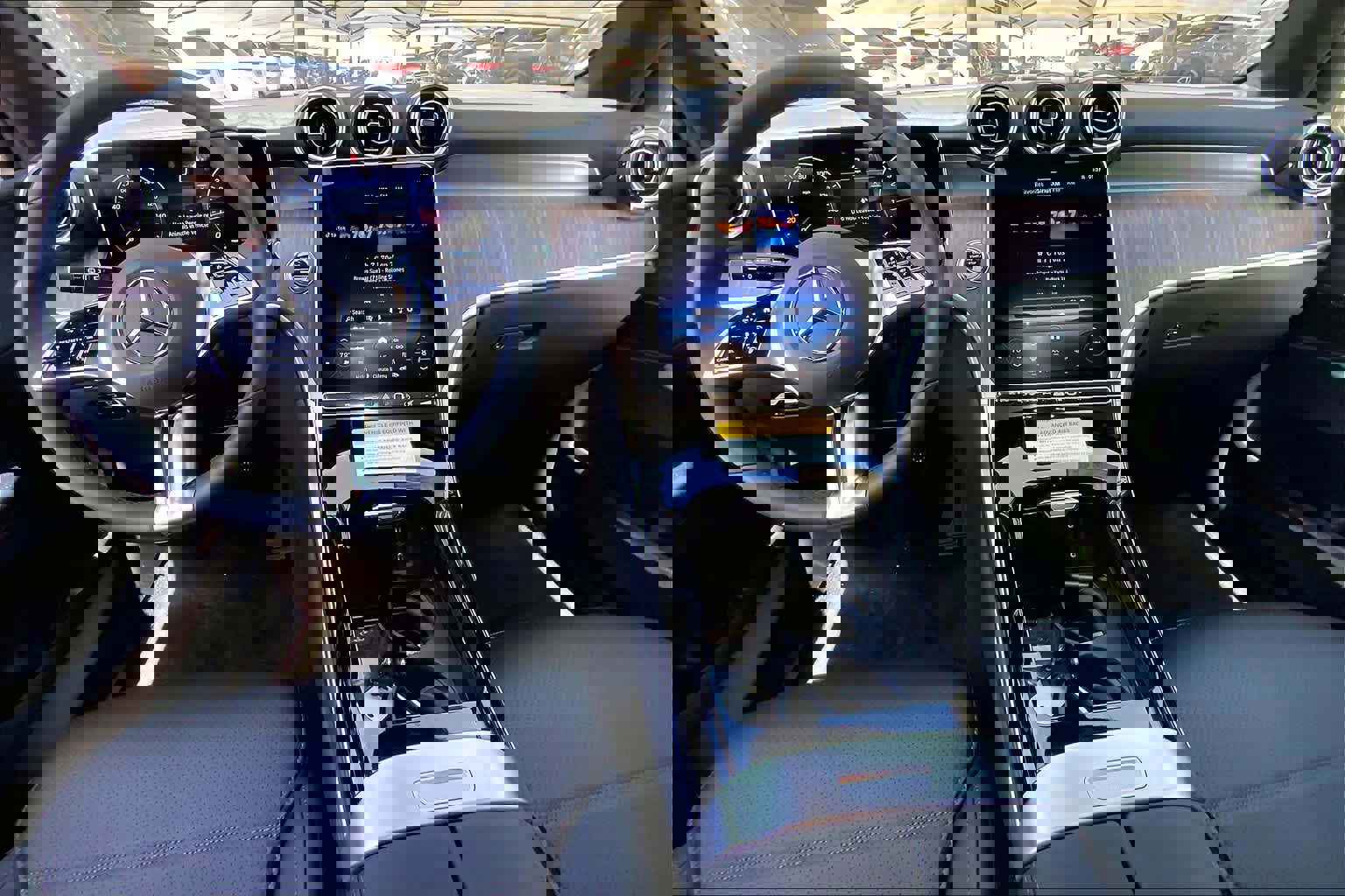 Certified 2025 Mercedes-Benz GLC 300 image 7