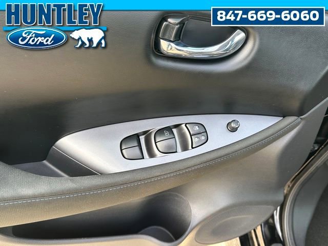 Used 2025 Nissan Leaf S image 18