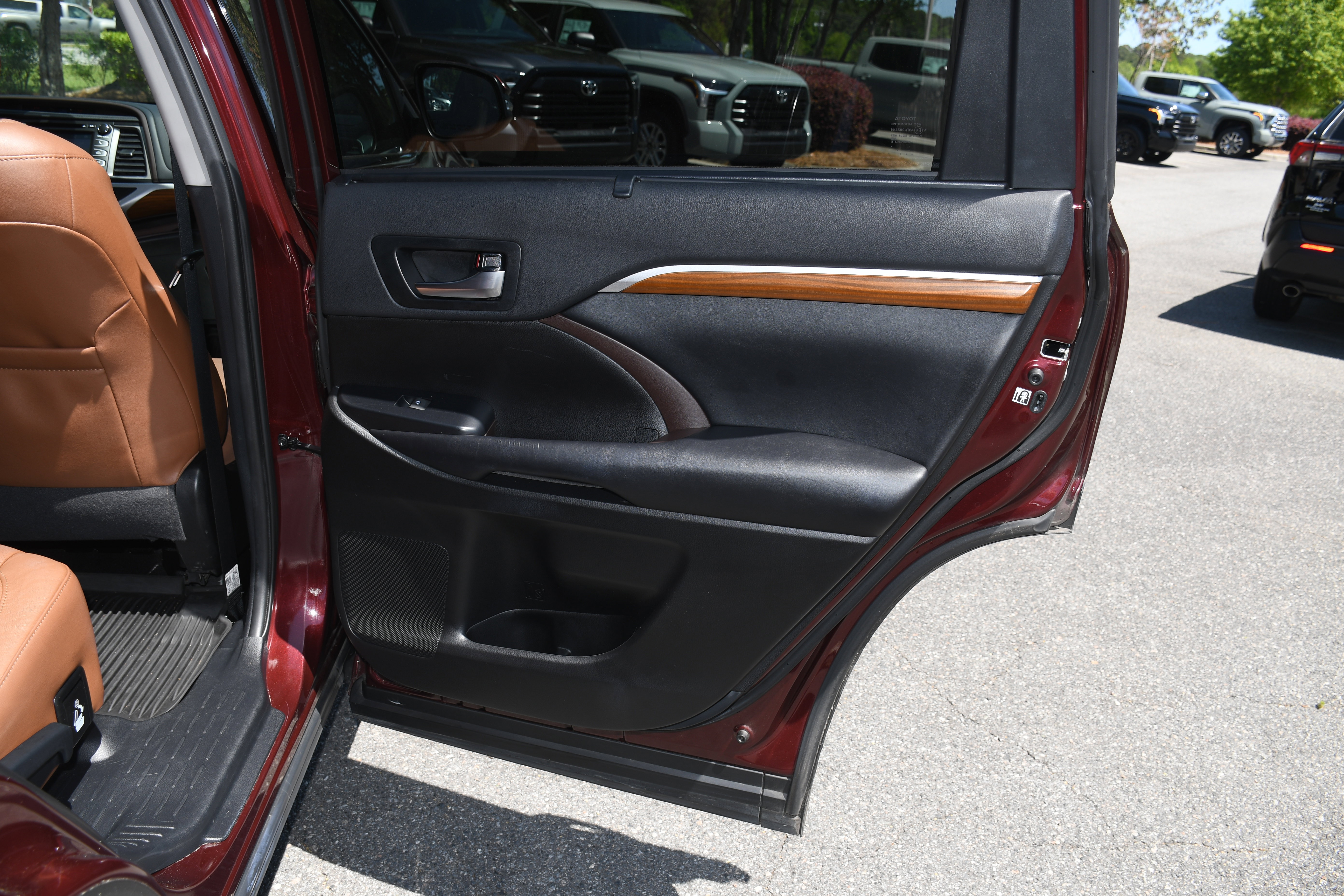 Used 2019 Toyota Highlander Limited Platinum image 22