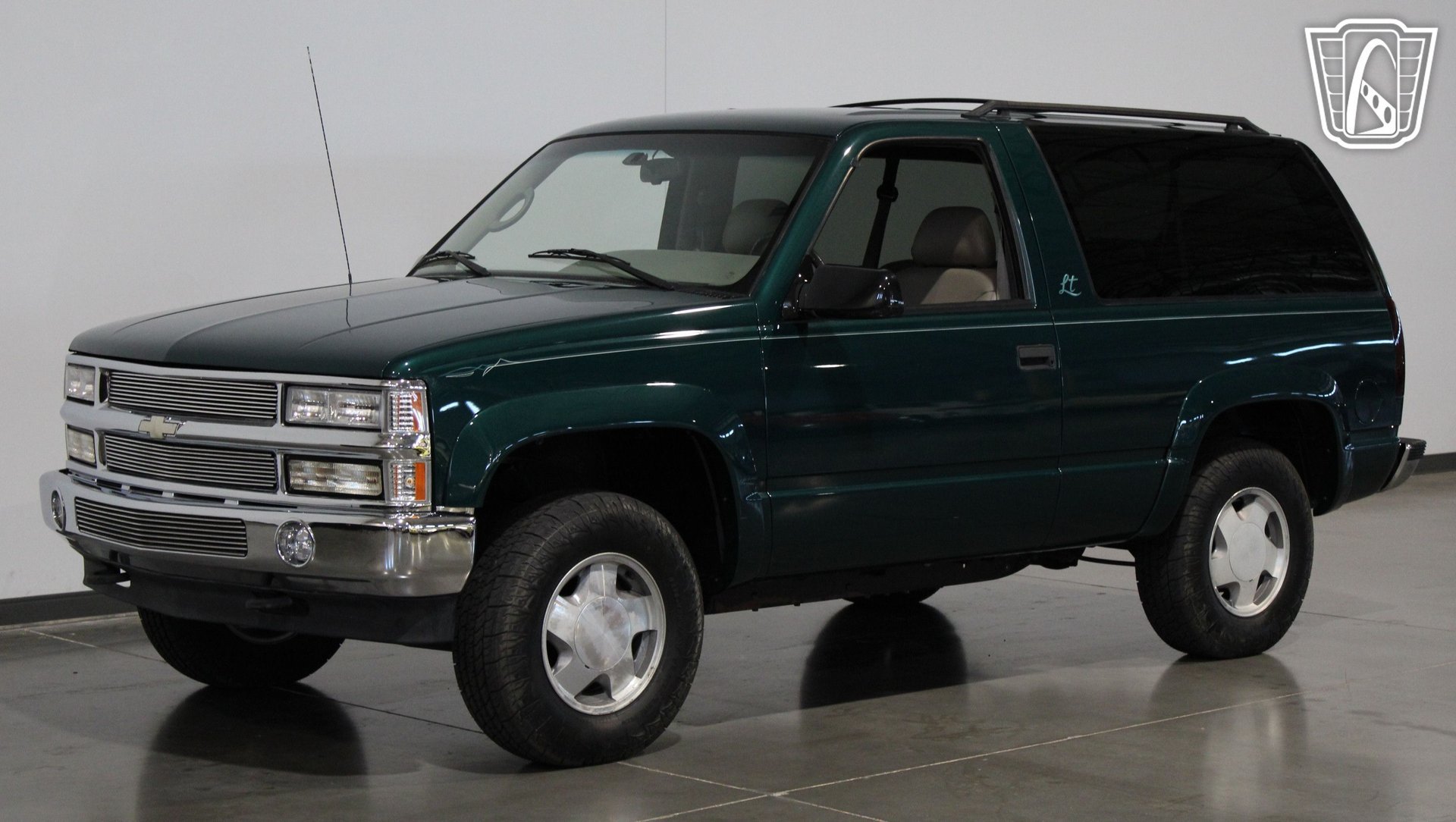 Used 1996 Chevrolet Tahoe 4WD 2-Door image 31