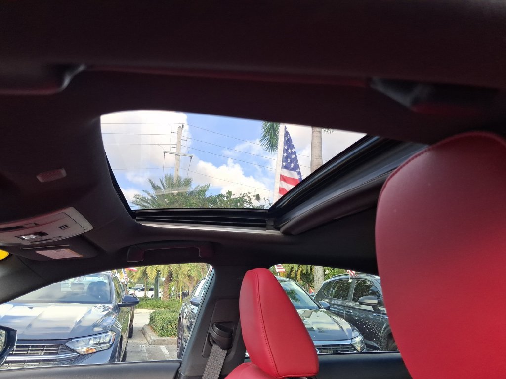 Used 2024 Lexus IS 300 F Sport RWD image 17