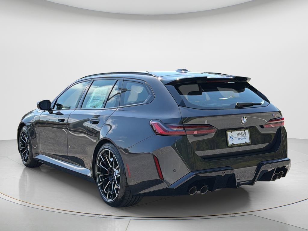 New 2026 BMW M5 Touring image 3