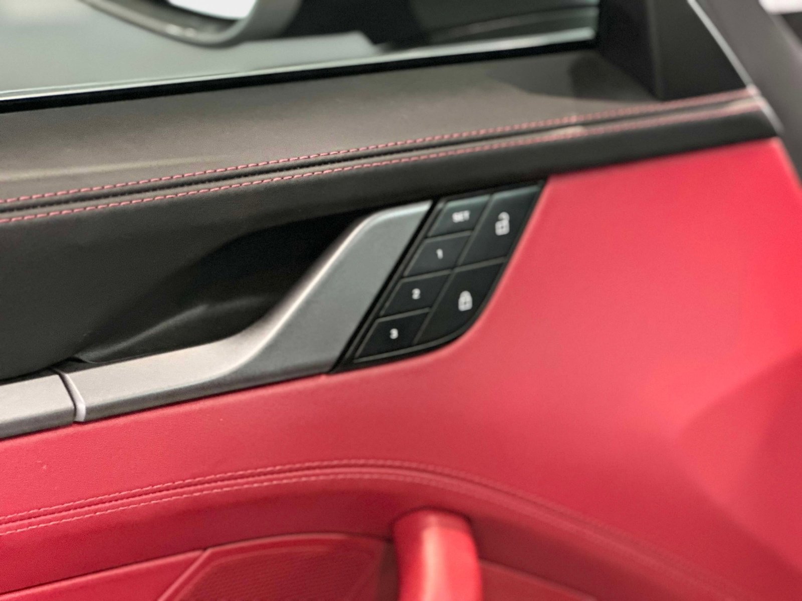 Certified 2024 Porsche 911 Carrera image 14