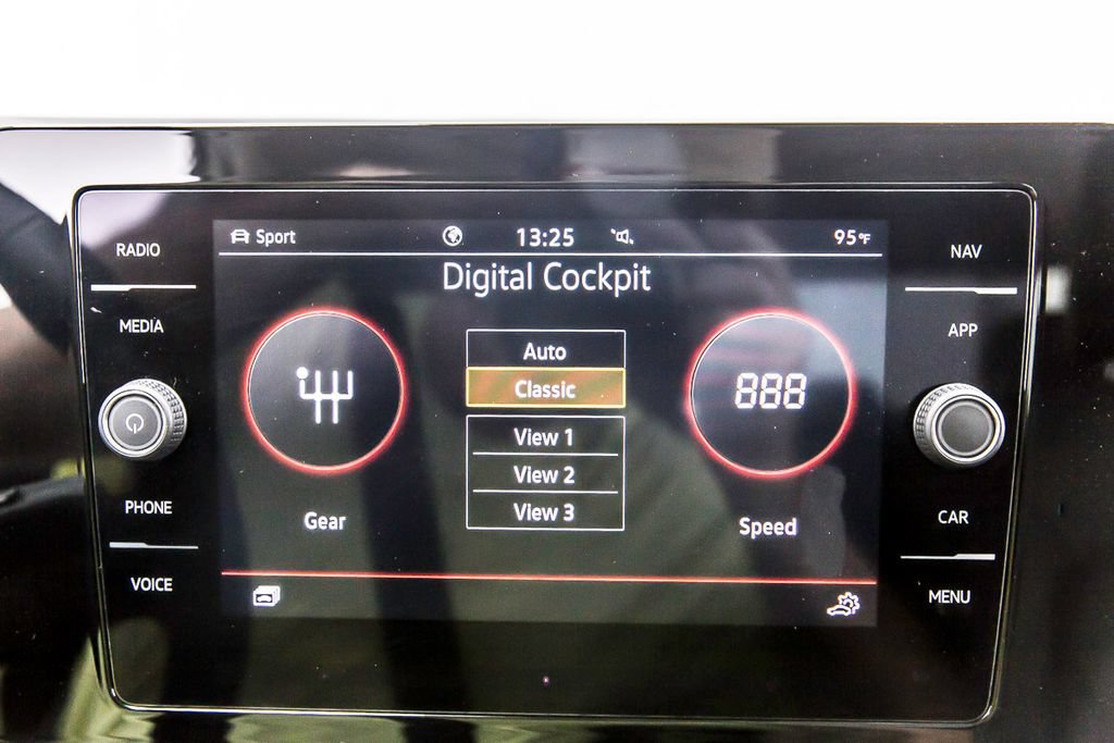 Used 2025 Volkswagen Jetta SEL FWD image 23