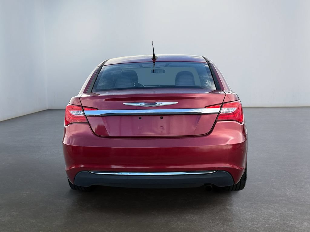 Used 2014 Chrysler 200 Touring FWD image 4