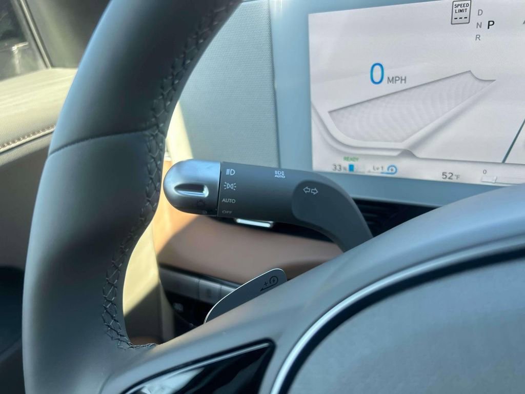 Used 2024 Hyundai Ioniq 5 Limited image 21