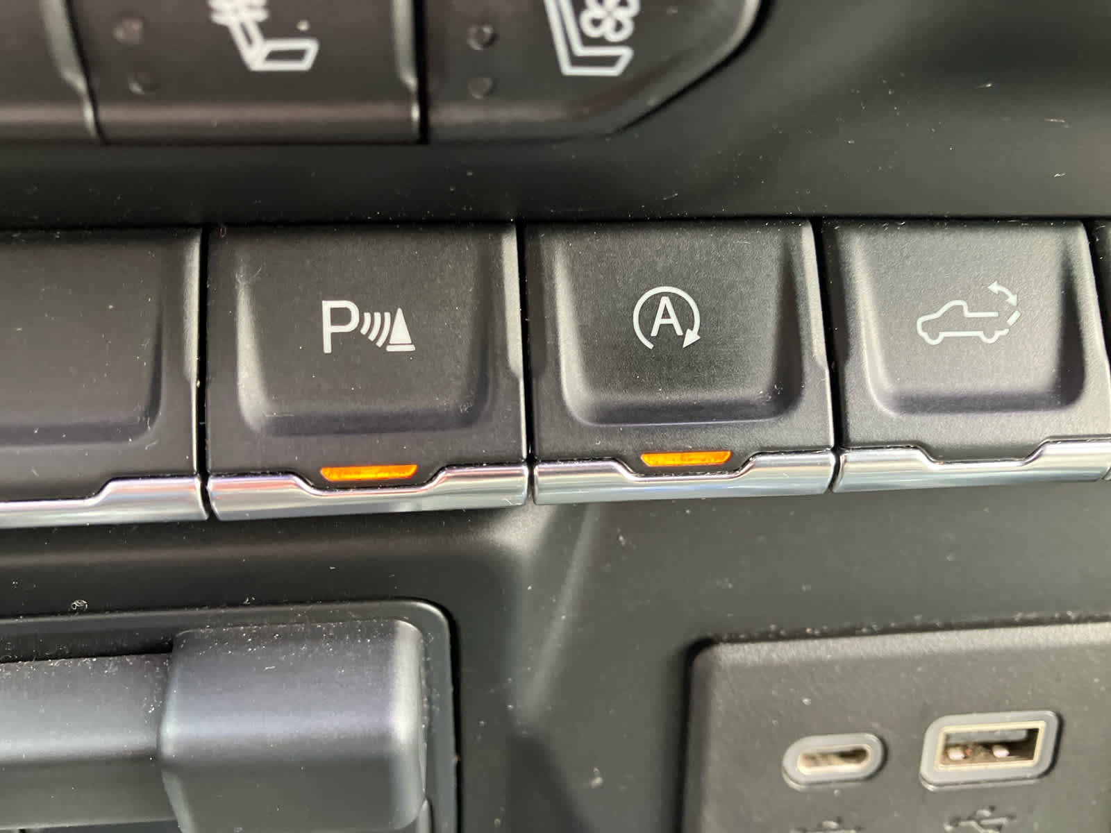 Used 2020 Chevrolet Silverado 1500 LTZ w/ LTZ Plus Package image 32