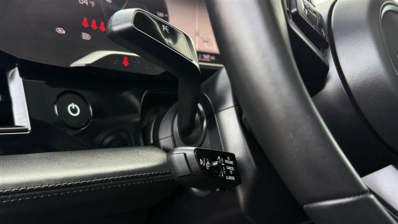 Used 2022 Porsche Taycan GTS image 14