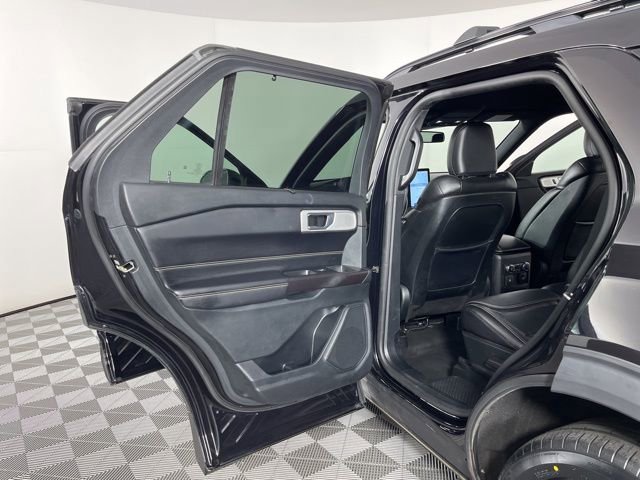 Used 2020 Ford Explorer ST w/ ST Street Pack AWD/4WD image 39