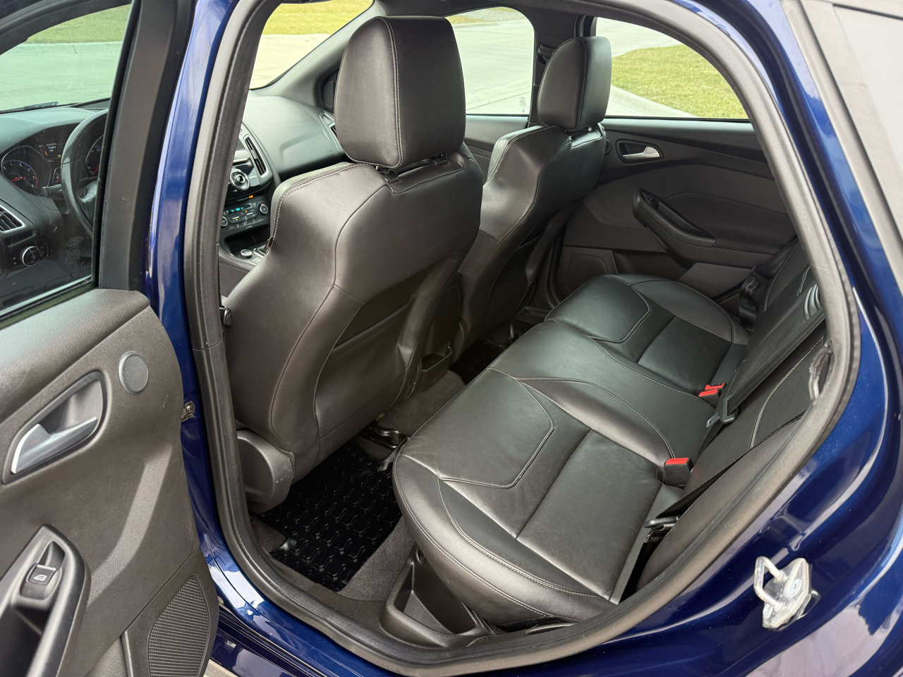 Used 2016 Ford Focus ST w/ Equipment Group 401A image 19