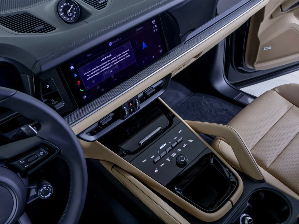 New 2026 Porsche Cayenne E-Hybrid AWD/4WD image 18