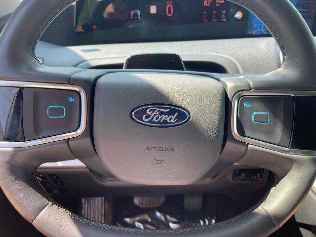 Used 2025 Ford Expedition Max Active AWD/4WD image 32