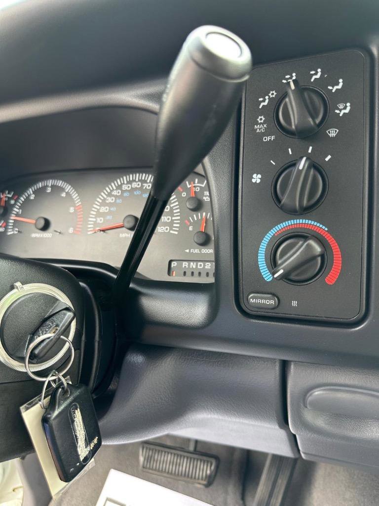 Used 1998 Dodge Ram 1500 Truck ST image 18
