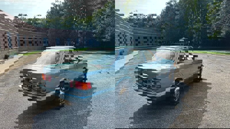 Used 1991 Mercedes-Benz 300 SE image 6