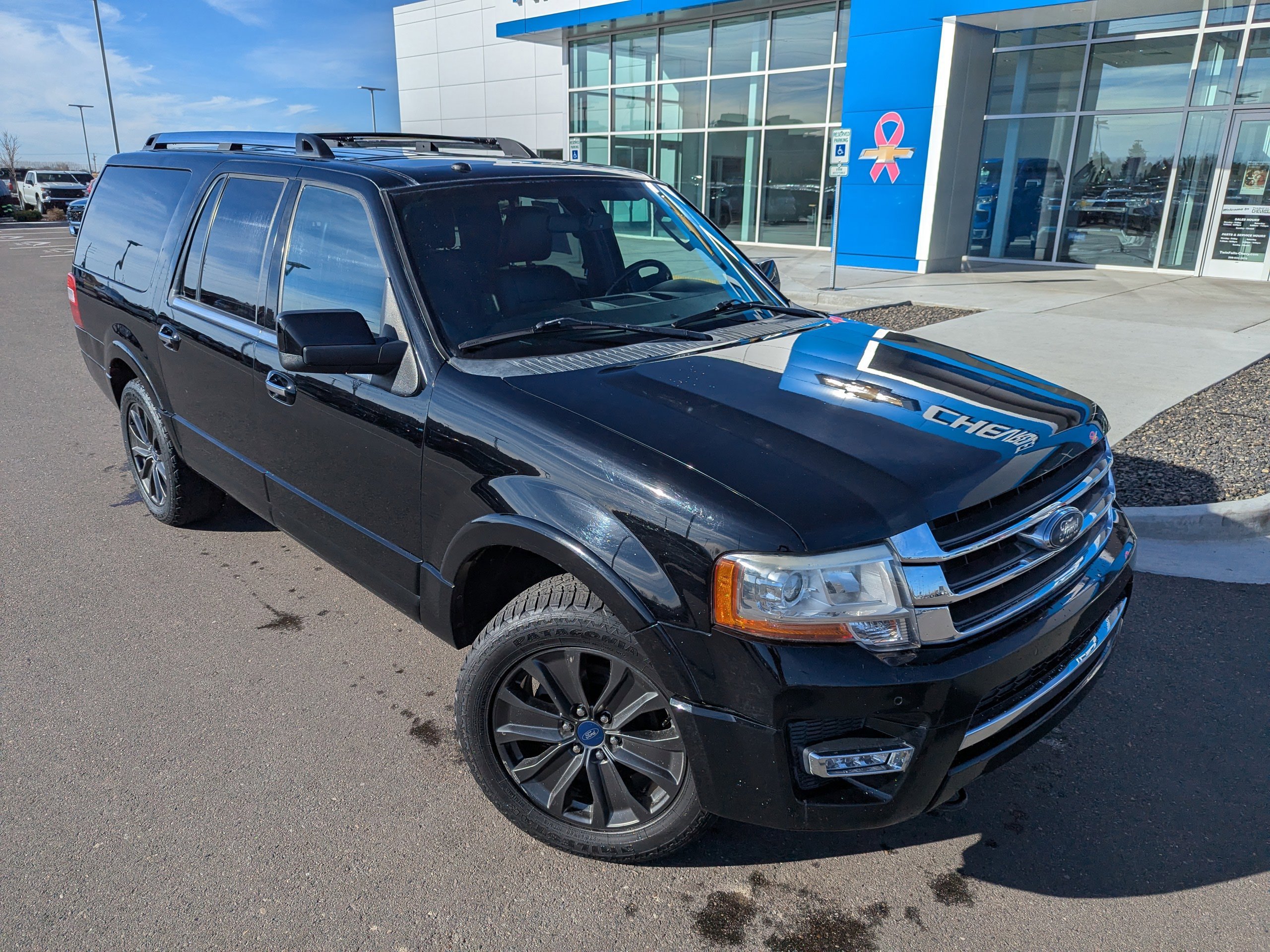 Used 2017 Ford Expedition Max Limited image 4