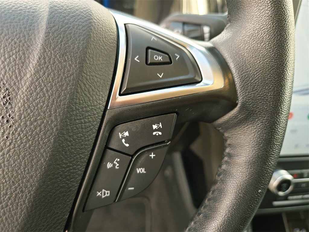 Used 2024 Ford Edge SEL image 16