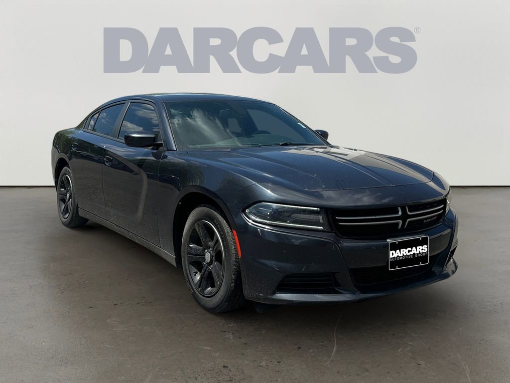 Used 2016 Dodge Charger SE RWD image 1